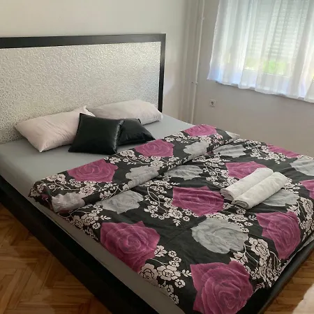 公寓 Apartman Teea *